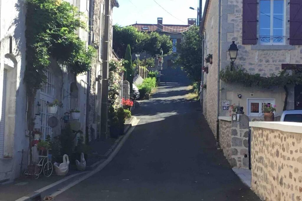 Breesfalt Gite Accomodation Villa Maisonnais-Sur-Tardoire Kültér fotó