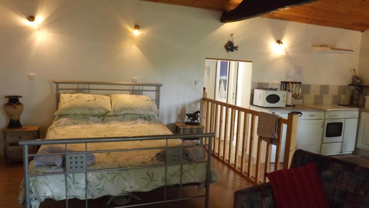 Breesfalt Gite Accomodation Villa Maisonnais-Sur-Tardoire Kültér fotó